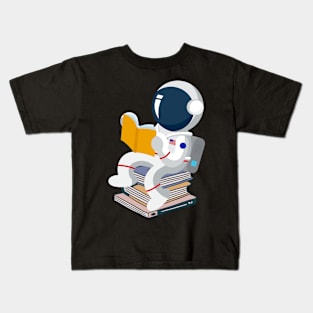 Astronaut Reading Kids T-Shirt